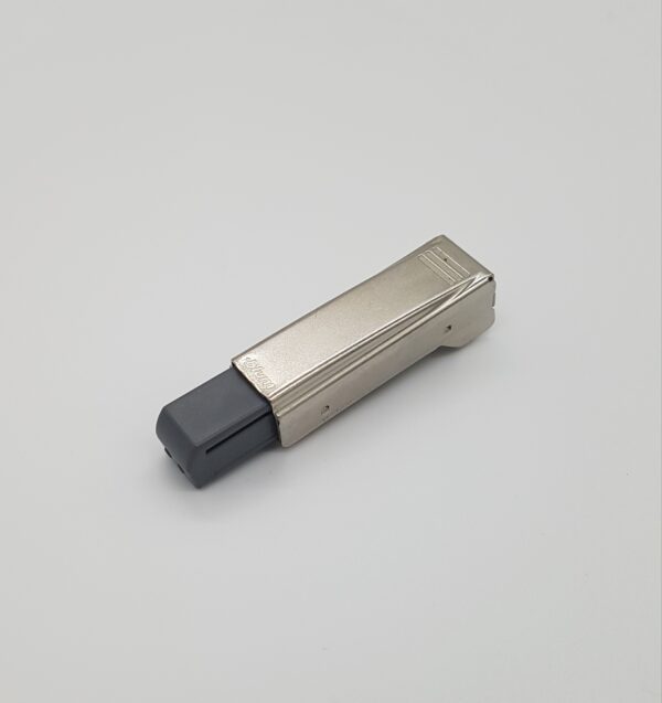 Saranan vaimennin, Blum 973A